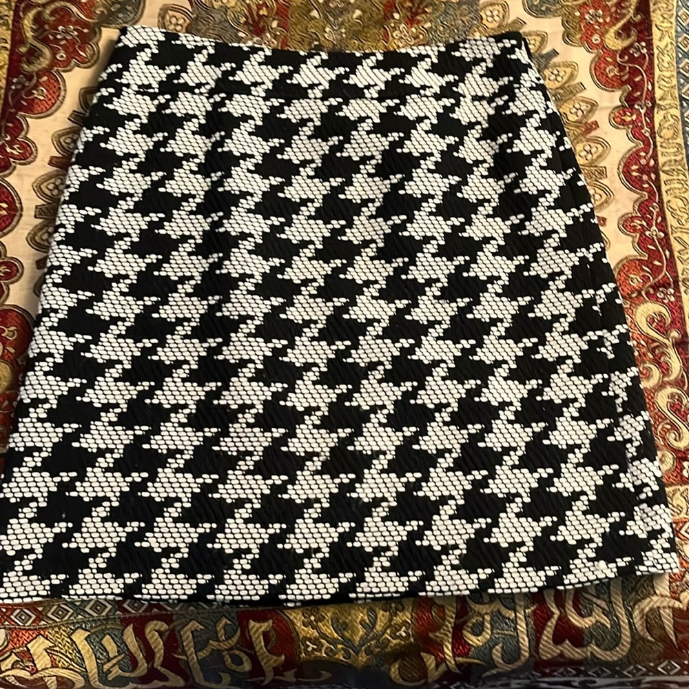 Talbots Black and White Skirt